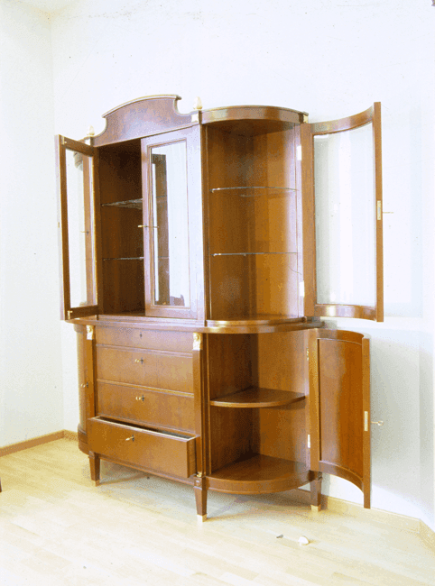 О нас - Шкаф